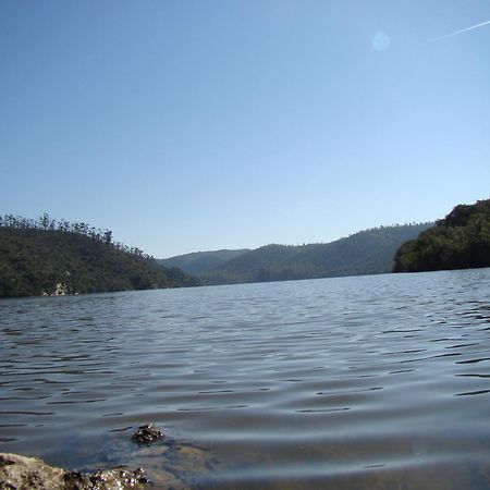 Finca Dehesa Tres Riveros Herrera de Alcántara Exteriör bild